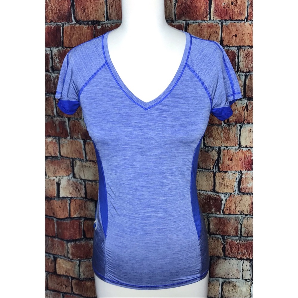 Athleta Cerulean Blue V-Neck Forerunner Tee Shirt